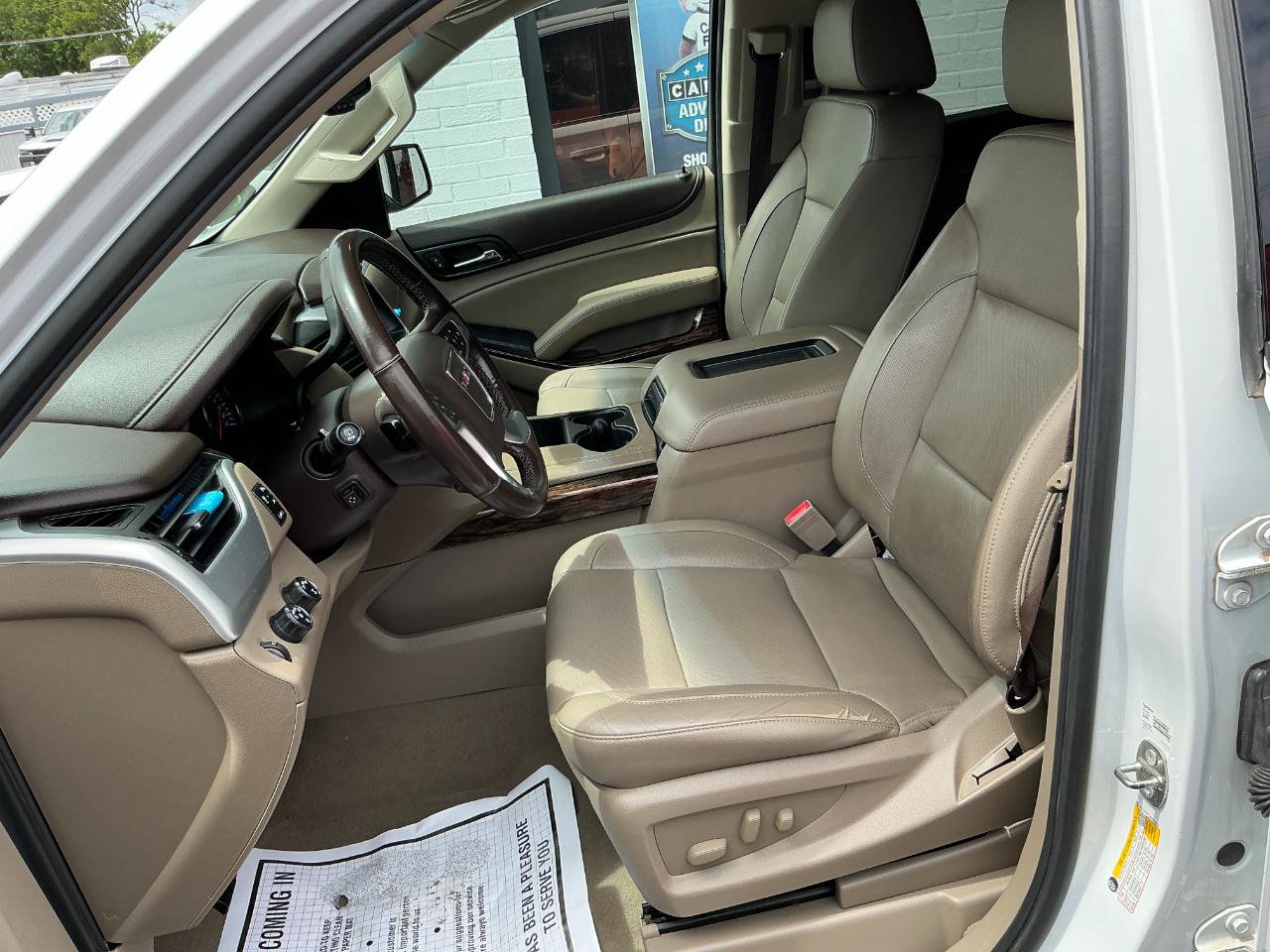 Used 2019 GMC Yukon XL SLT AWD/4WD image 9