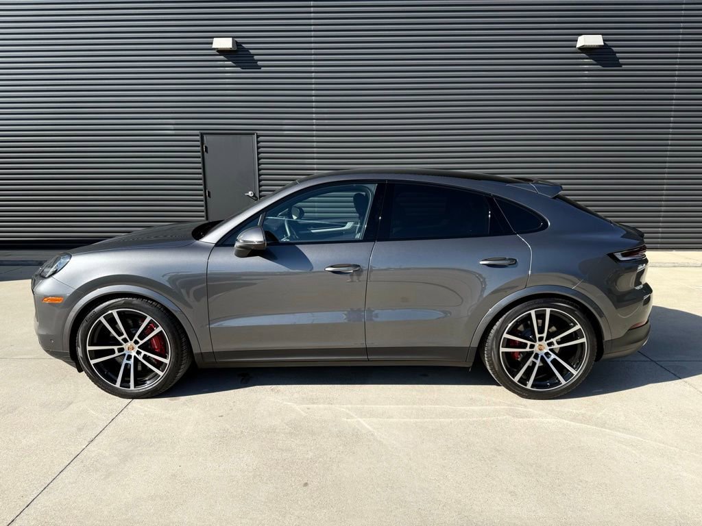Used 2026 Porsche Cayenne S image 8