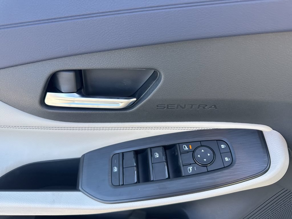 New 2026 Nissan Sentra SL w/ Floor Mat Package FWD image 8
