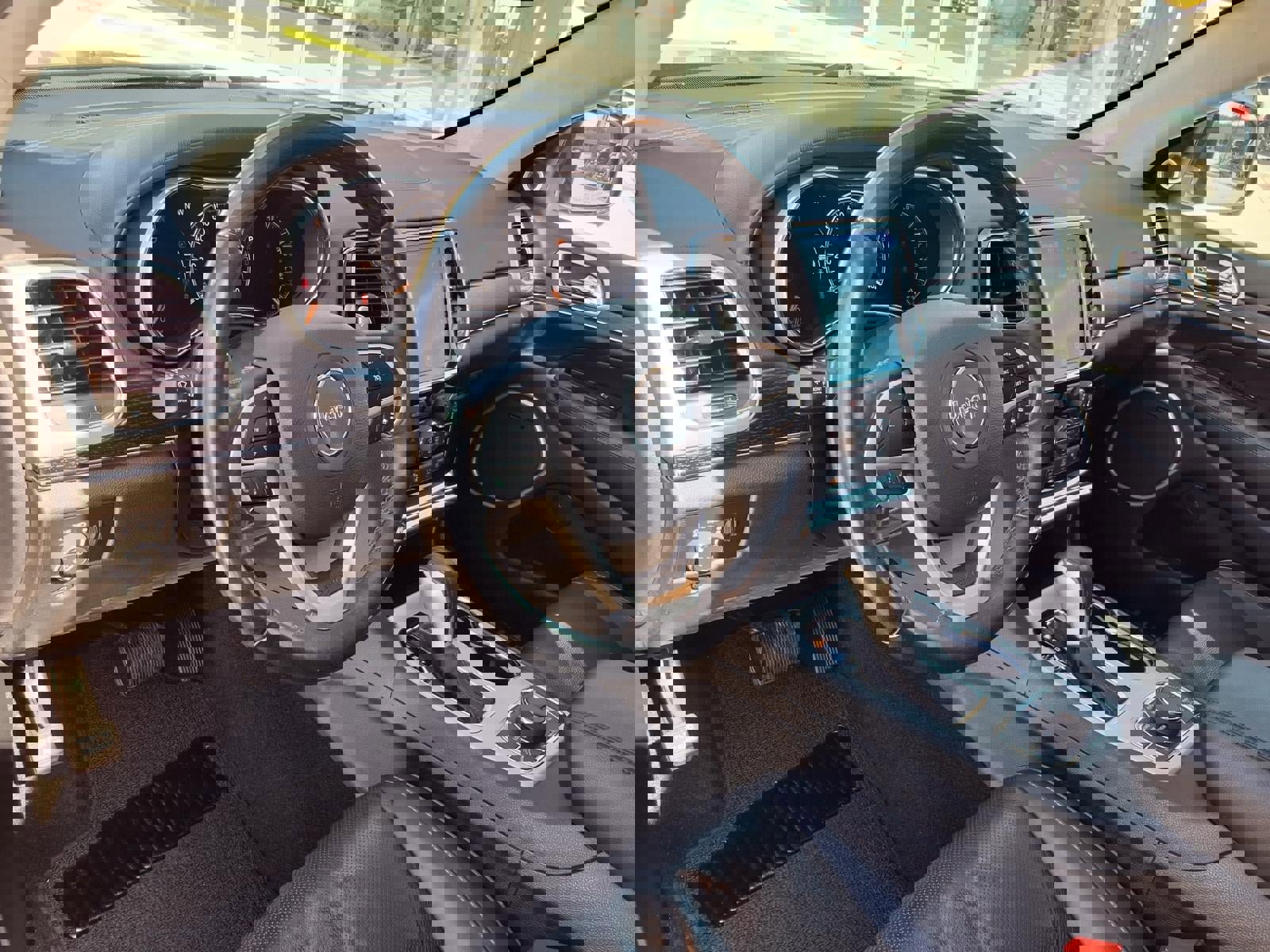 Used 2020 Jeep Grand Cherokee Summit image 13