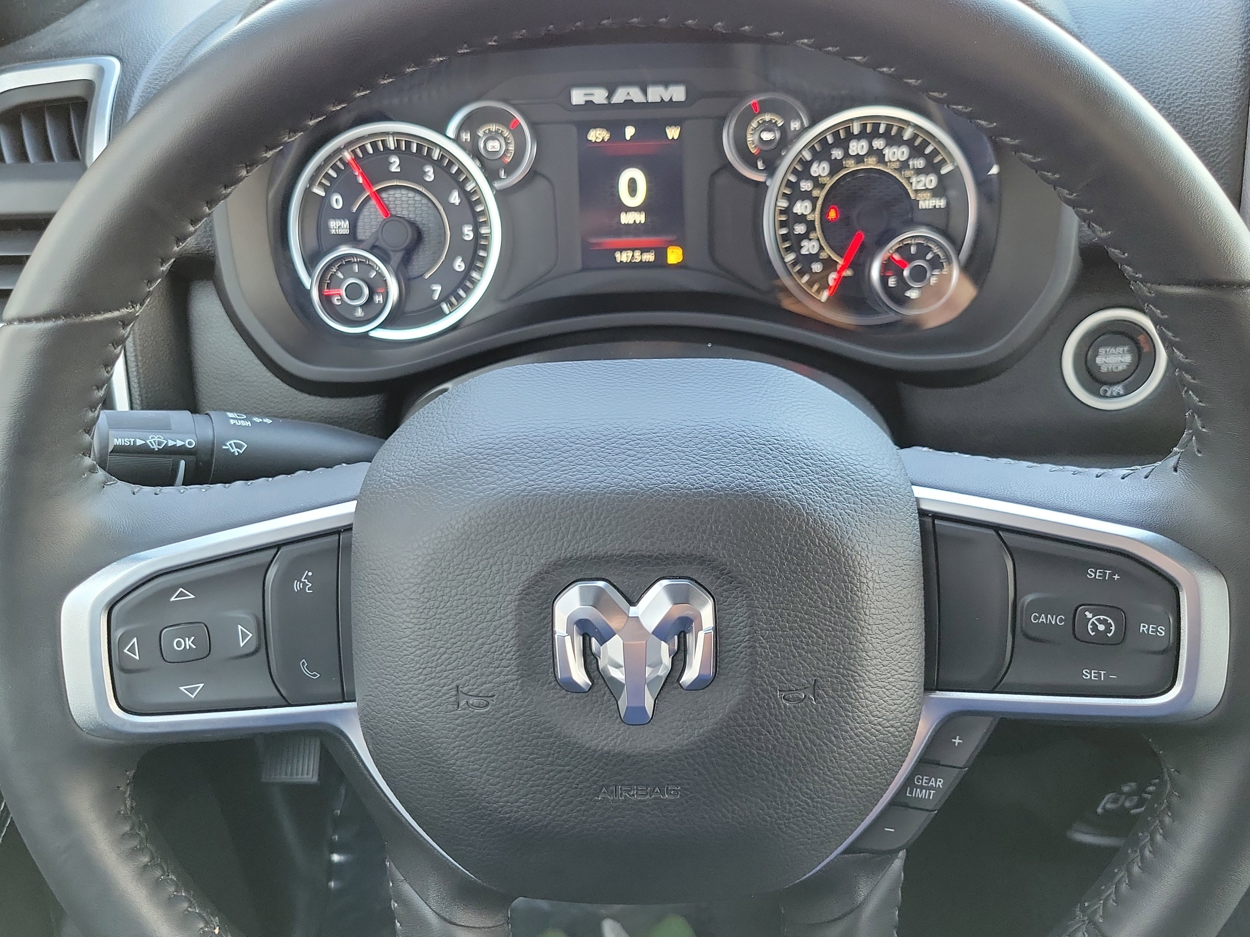 Used 2024 RAM 2500 Big Horn w/ Towing Technology Group AWD/4WD image 10