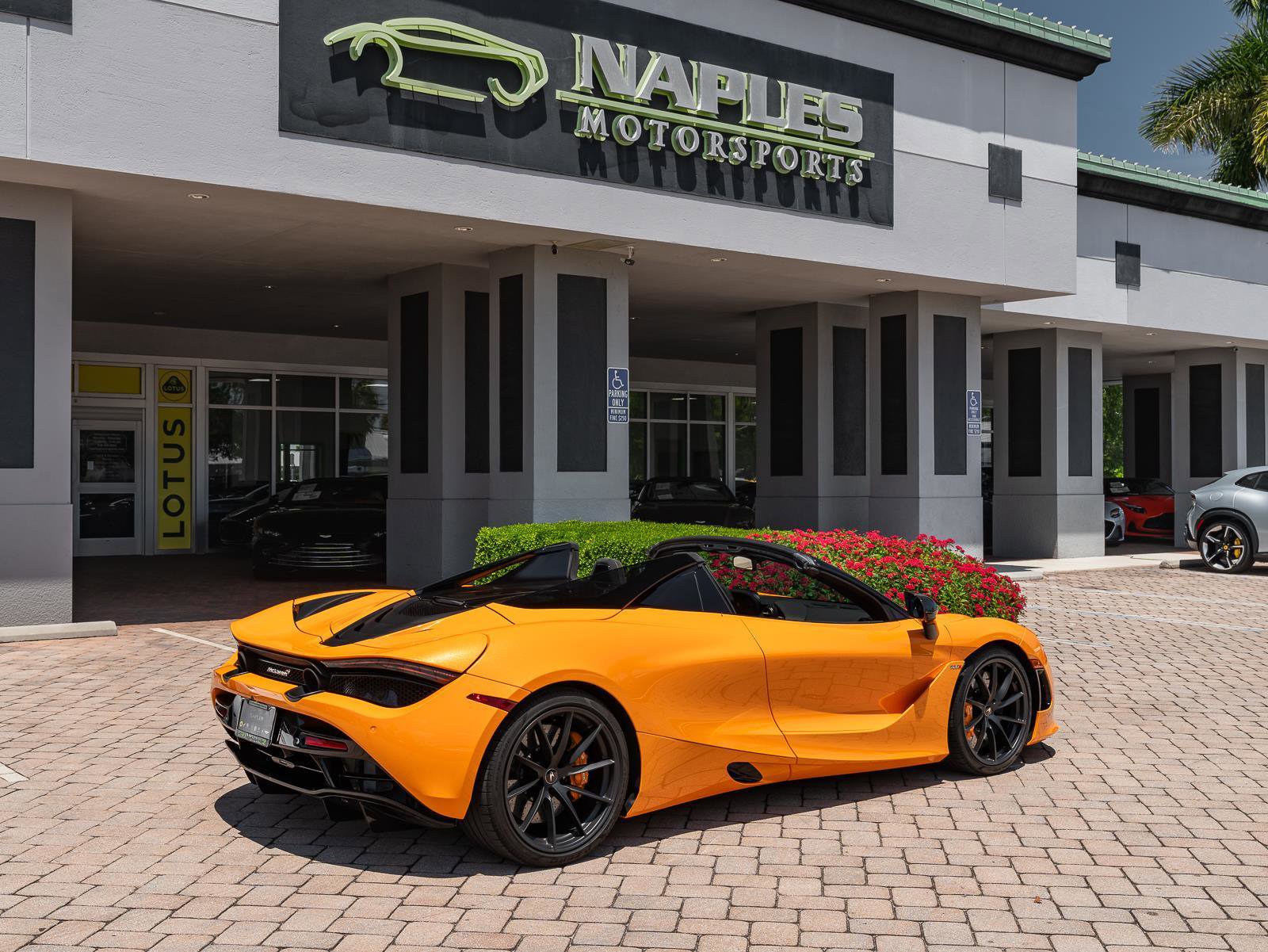 Used 2022 McLaren 720S Performance RWD image 55