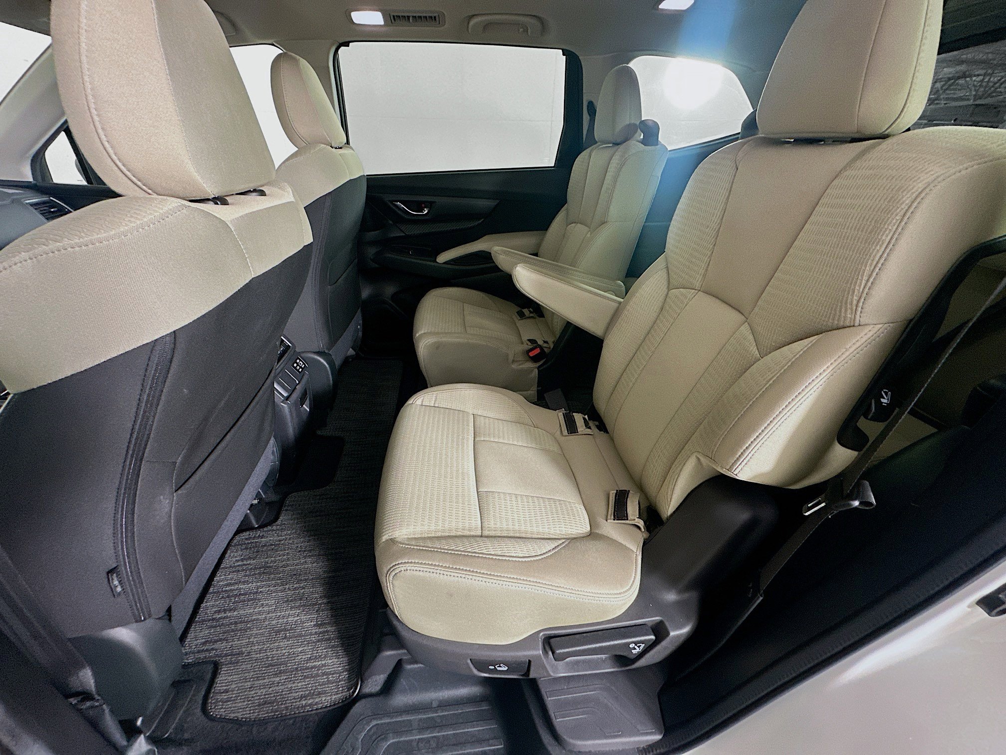 Used 2025 Subaru Ascent Premium image 27