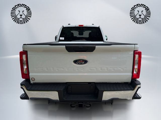 New 2026 Ford F250 XLT w/ FX4 Off-Road Package AWD/4WD image 7