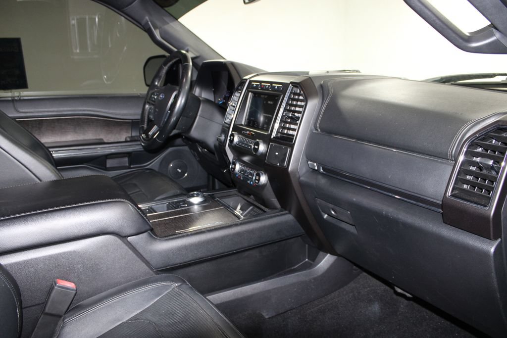 Used 2019 Ford Expedition Limited w/ Equipment Group 301A RWD image 23