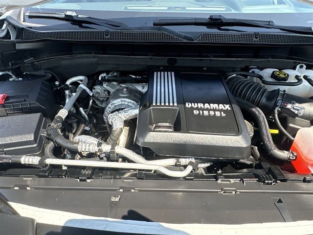Certified 2023 Chevrolet Suburban High Country AWD/4WD image 30