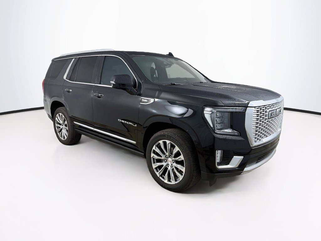 Used 2021 GMC Yukon Denali w/ Denali Premium Package AWD/4WD image 3