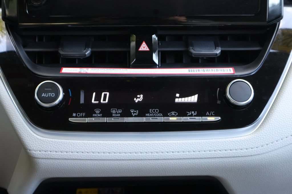 Used 2026 Toyota Corolla Cross LE FWD image 17