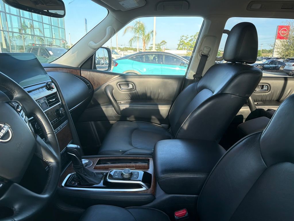 Used 2024 Nissan Armada SL w/ Captain's Chairs Package image 9