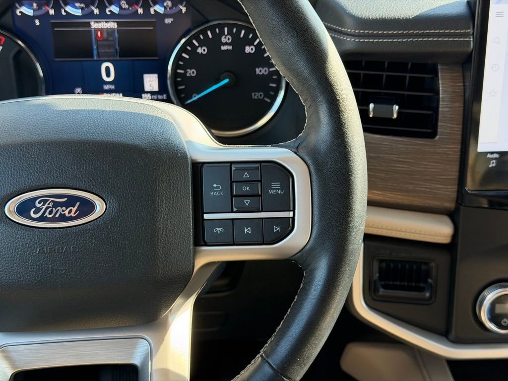 Used 2024 Ford Expedition Limited image 32