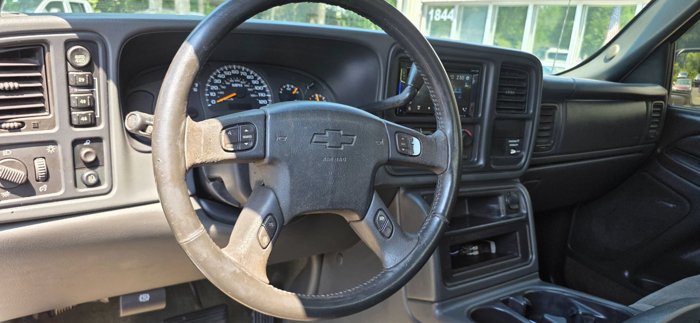 Used 2004 Chevrolet Silverado 1500 4x4 Extended Cab w/ Z71 Convenience Package 1 image 12