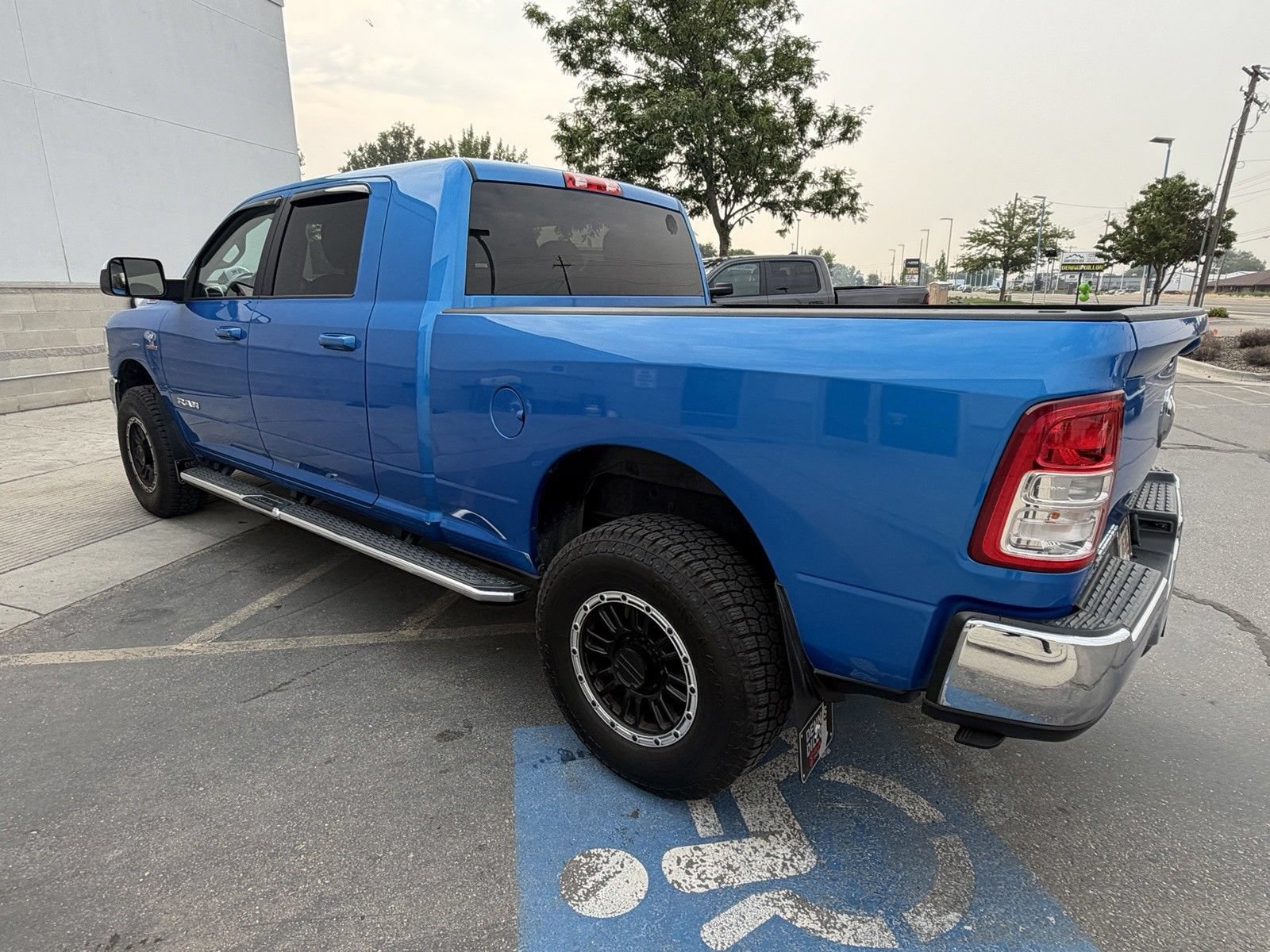 Used 2021 RAM 3500 Big Horn AWD/4WD image 7