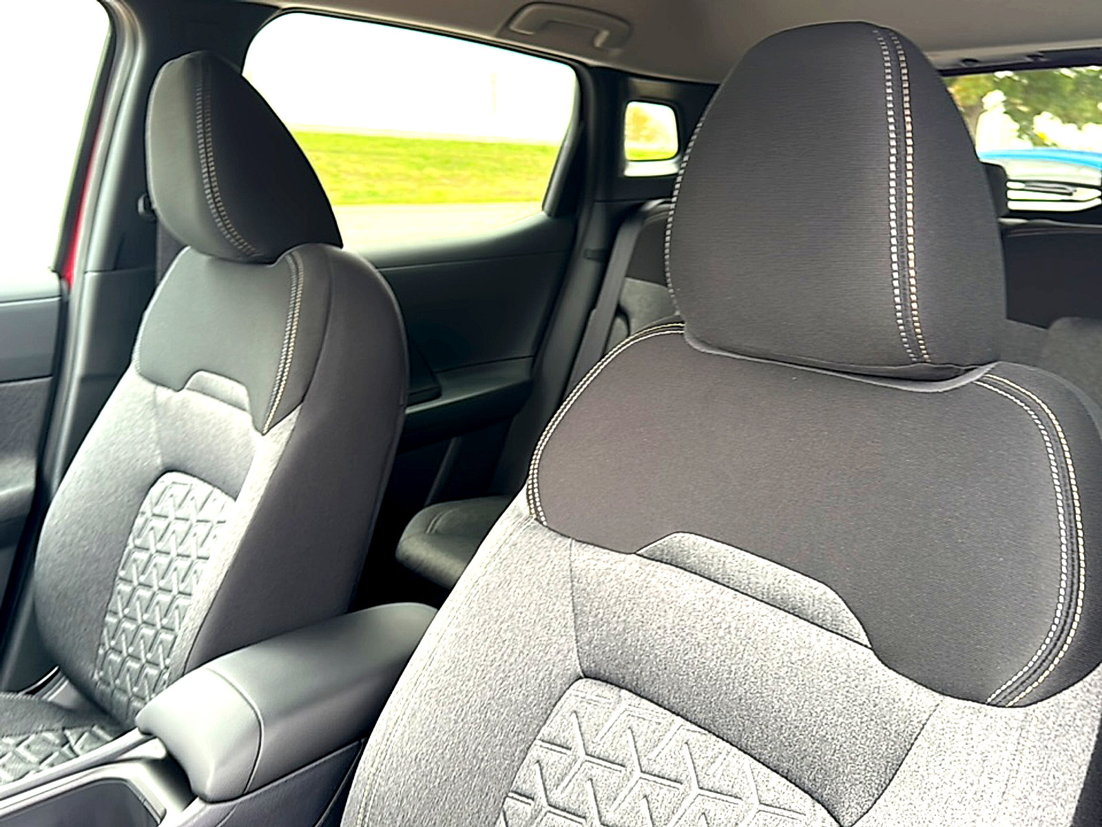 New 2026 Nissan Kicks SV image 11