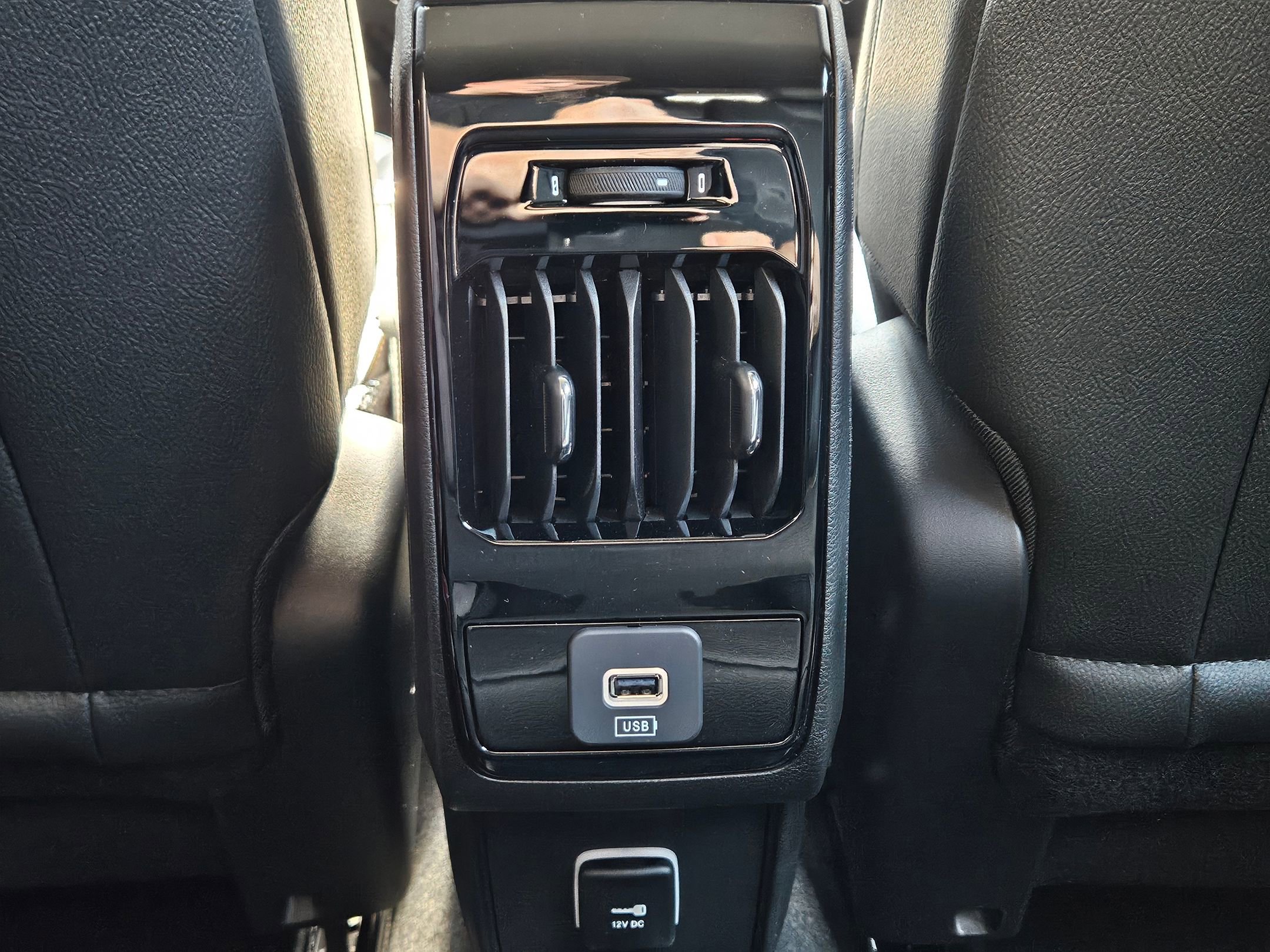 New 2026 Jeep Compass Limited image 24