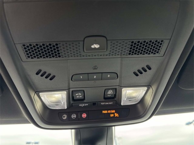 Certified 2025 Cadillac XT5 Premium Luxury image 19