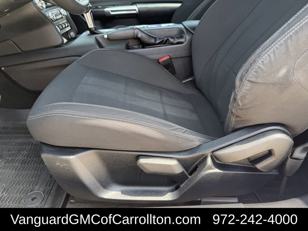 Used 2018 Ford Mustang Coupe w/ Ecoboost Performance Package RWD image 29