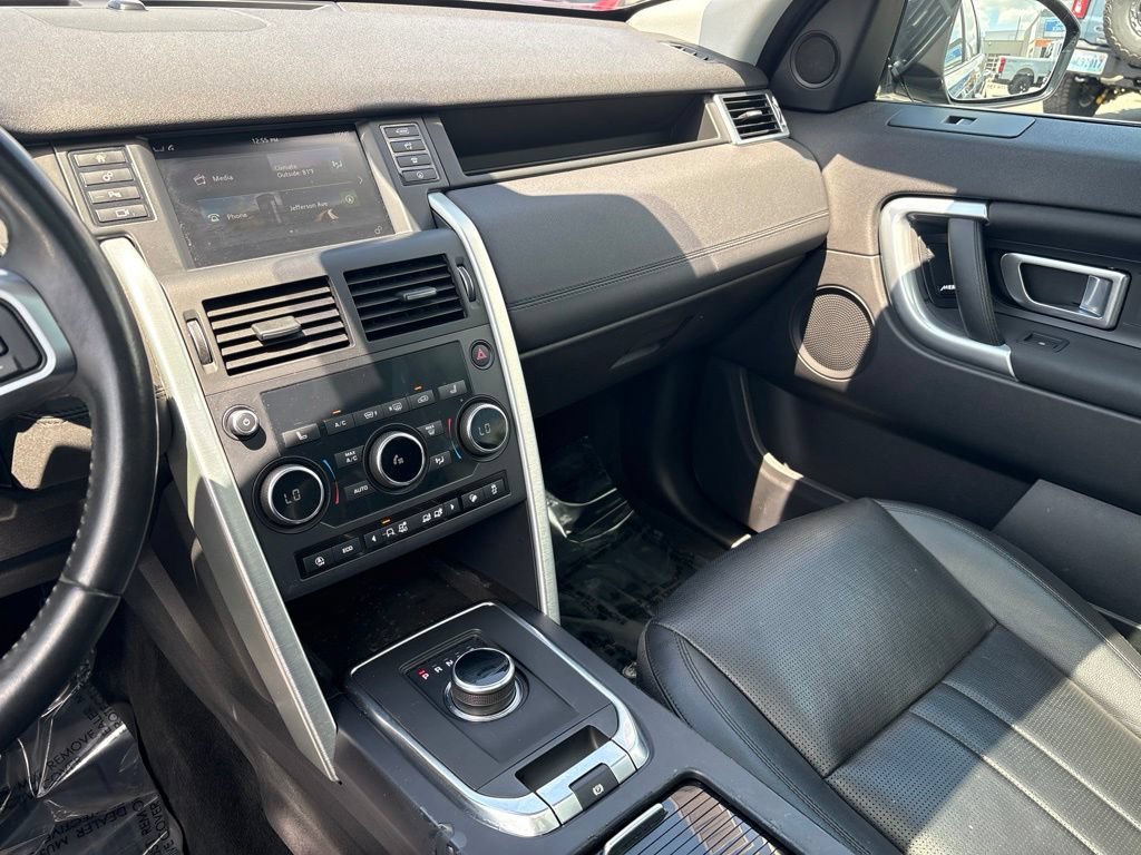 Used 2019 Land Rover Discovery Sport HSE AWD/4WD image 19