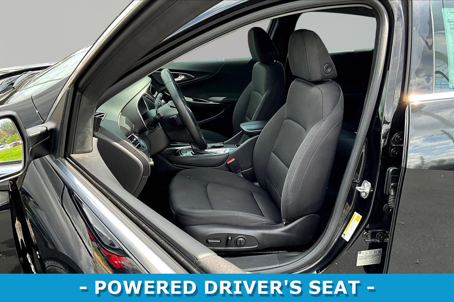 Used 2016 Chevrolet Malibu LT image 21