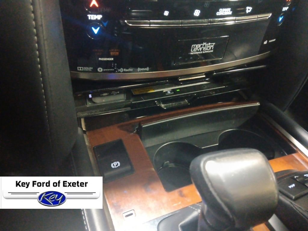 Used 2020 Lexus LX 570 4WD w/ Luxury Package image 38