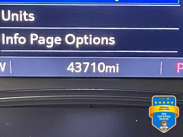 Certified 2023 Chevrolet Traverse LT AWD/4WD image 2