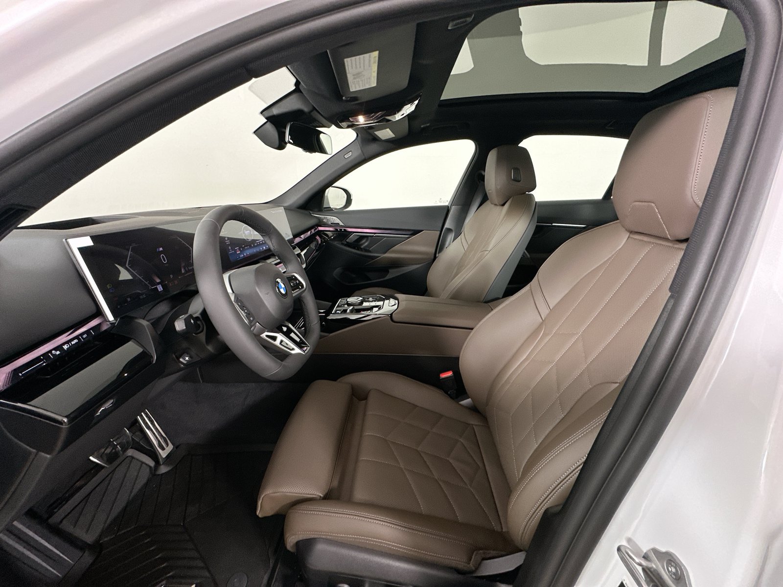 New 2027 BMW 530i xDrive w/ M Sport Package AWD/4WD image 32