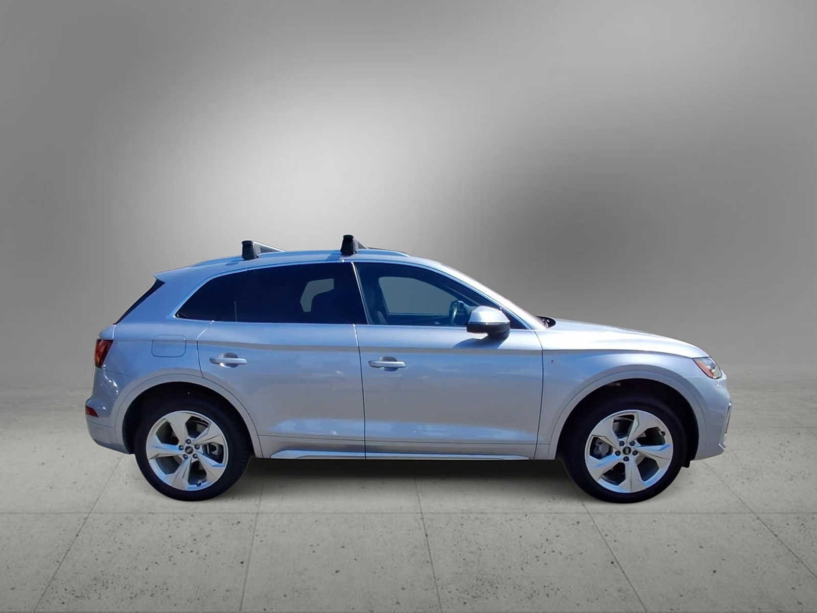 Used 2022 Audi Q5 2.0T Premium Plus w/ Premium Plus Package AWD/4WD image 9