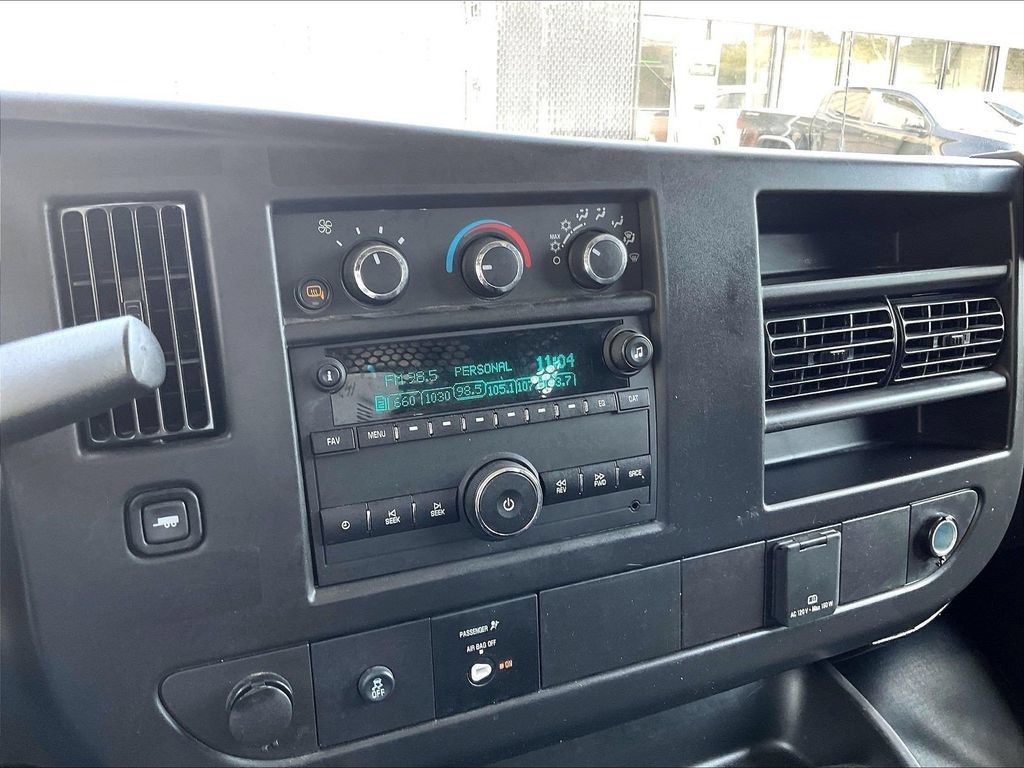 Used 2025 GMC Savana 2500 w/ Driver Convenience Package RWD image 18