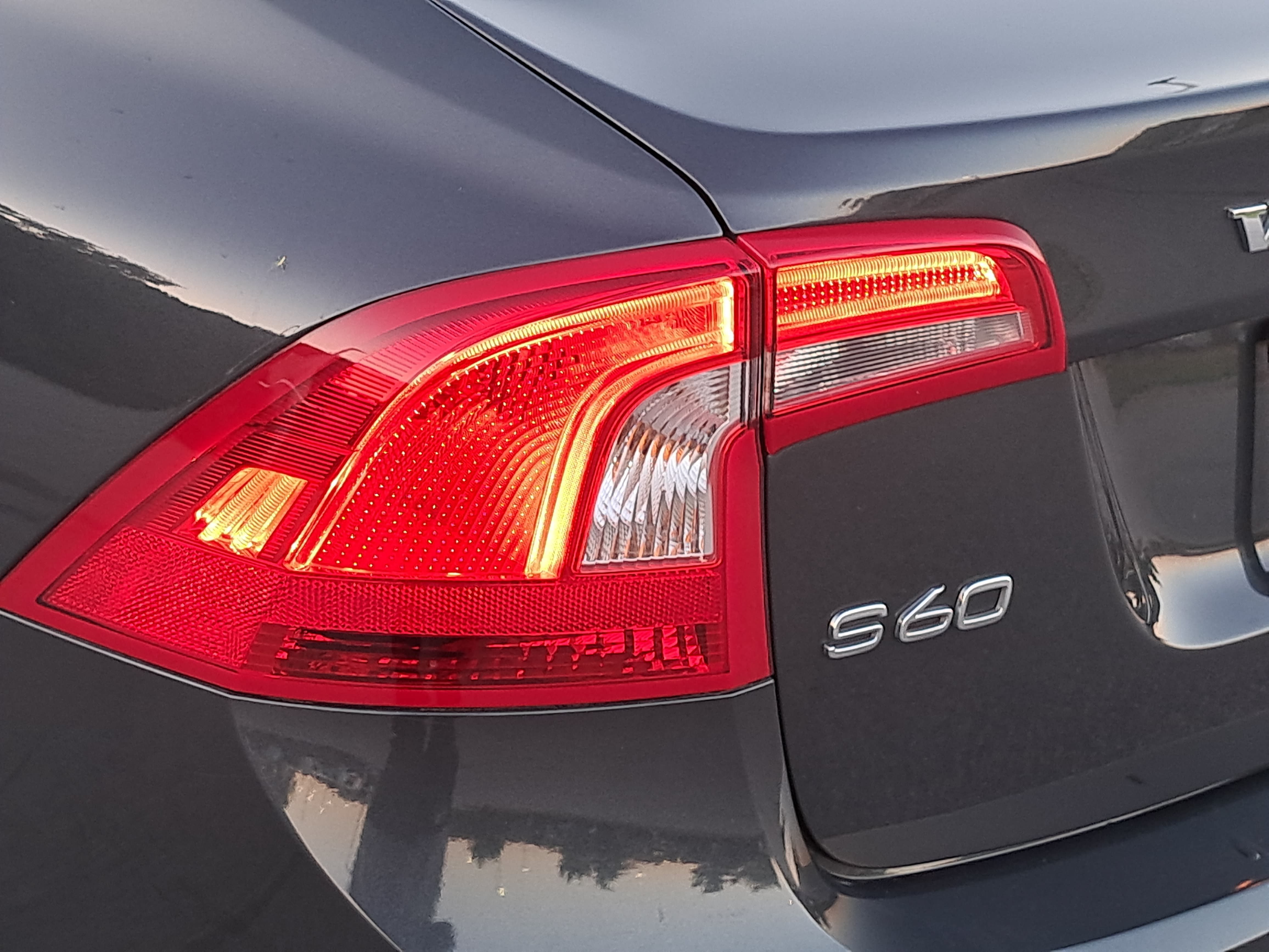 Used 2015 Volvo S60 T5 Platinum FWD image 35