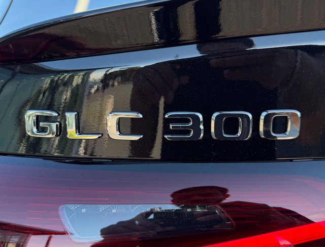 New 2027 Mercedes-Benz GLC 300 4MATIC image 9