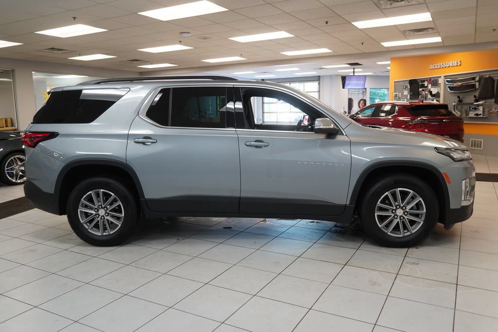 Used 2024 Chevrolet Traverse LT AWD/4WD image 13