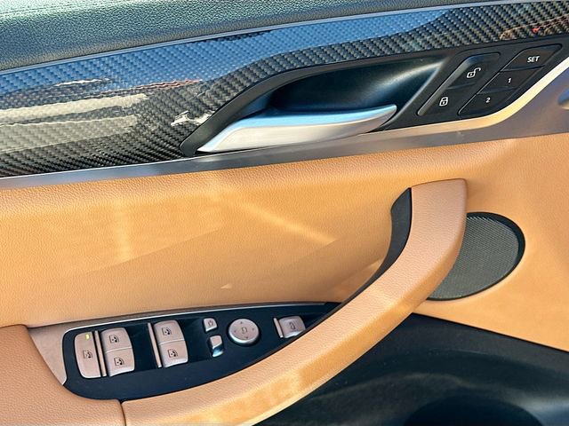 Used 2025 BMW X4 M40i w/ Premium Package image 18