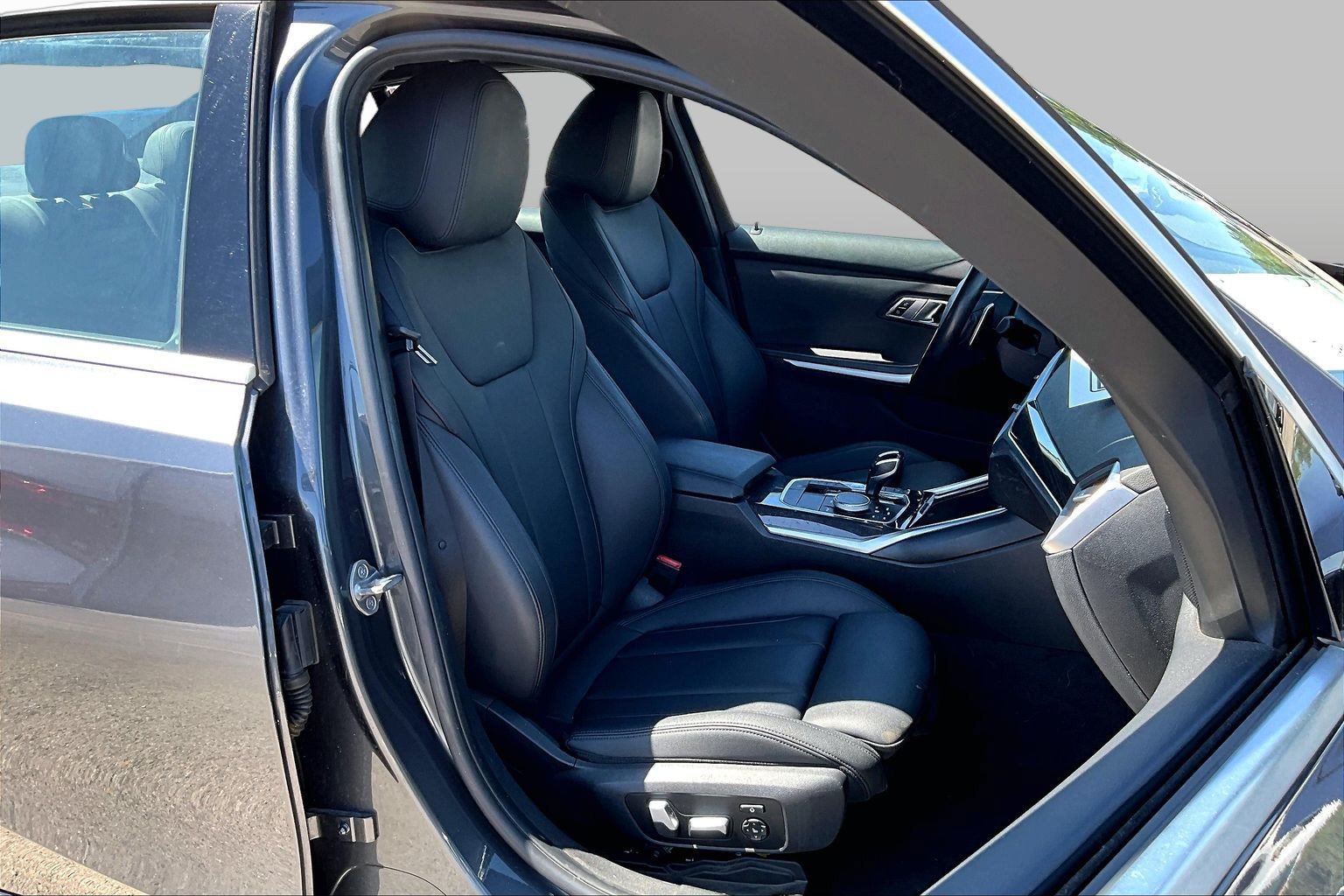 Used 2019 BMW 330i Sedan w/ Convenience Package RWD image 7