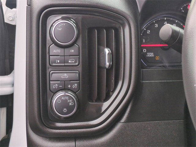 Certified 2019 Chevrolet Silverado 1500 Custom w/ Custom Value Package image 17