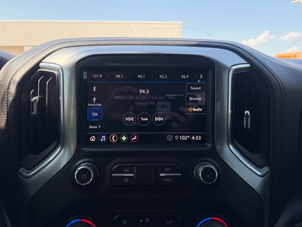 Used 2020 Chevrolet Silverado 1500 LT w/ Texas Edition AWD/4WD image 38