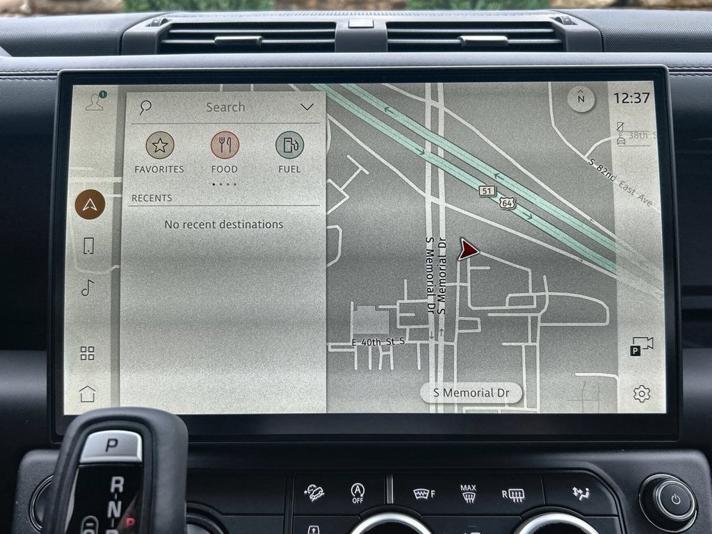 New 2026 Land Rover Defender 110 X-Dynamic SE AWD/4WD image 24