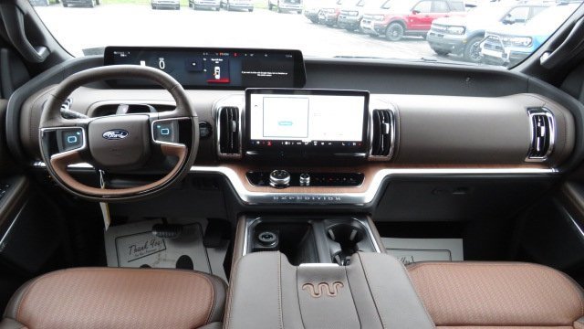 New 2025 Ford Expedition King Ranch video 2