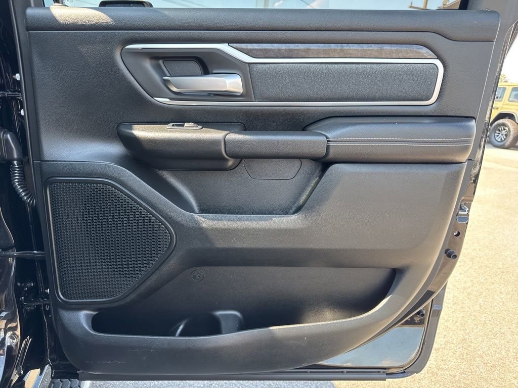 Used 2019 RAM 1500 Big Horn AWD/4WD image 16