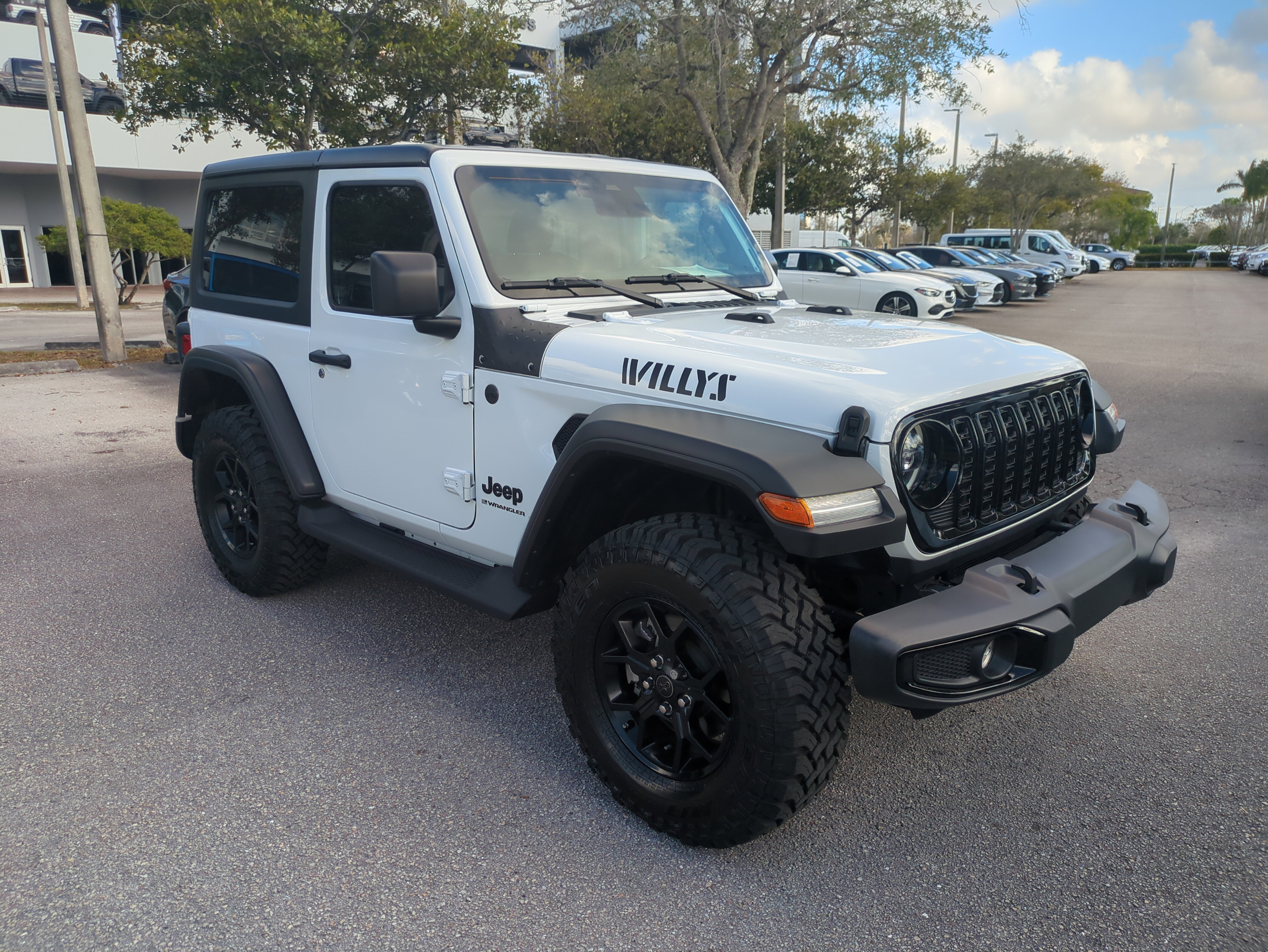 Certified 2025 Jeep Wrangler Willys image 2