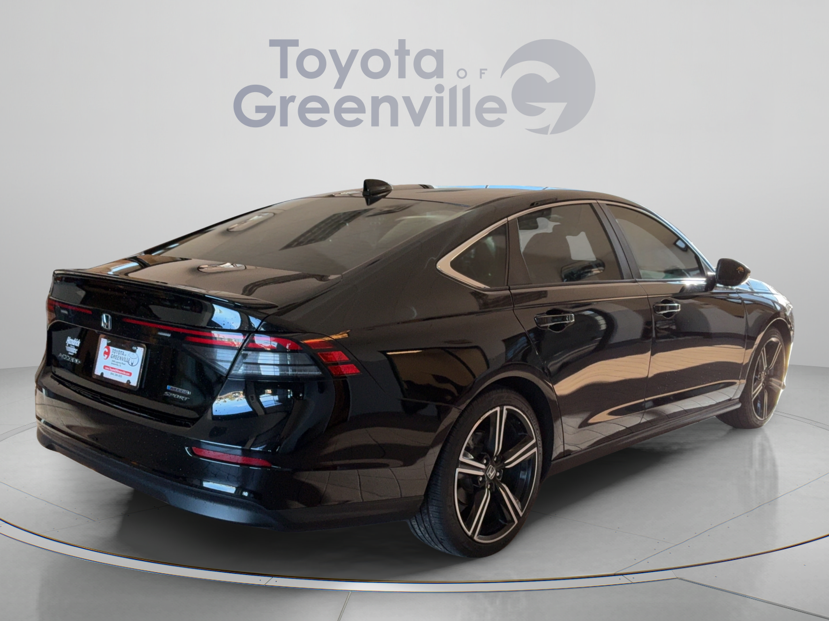 Used 2024 Honda Accord Sport image 6