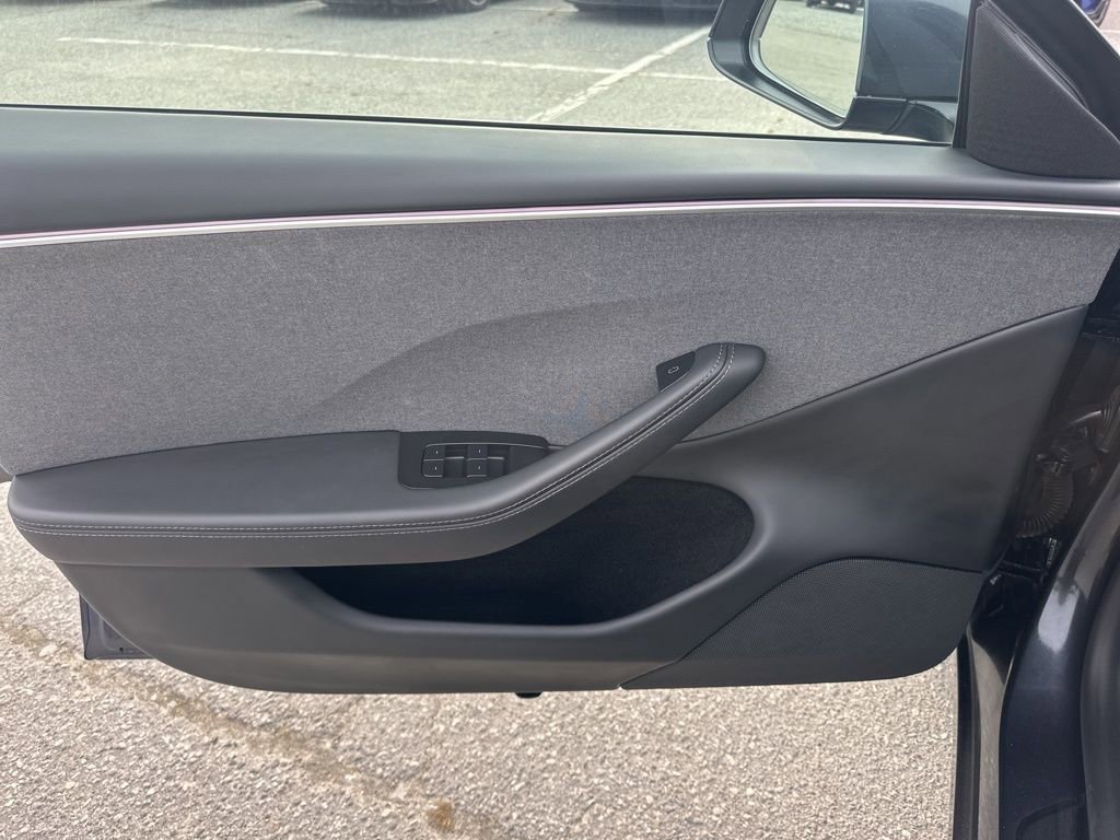Used 2025 Tesla Model 3 Long Range image 27