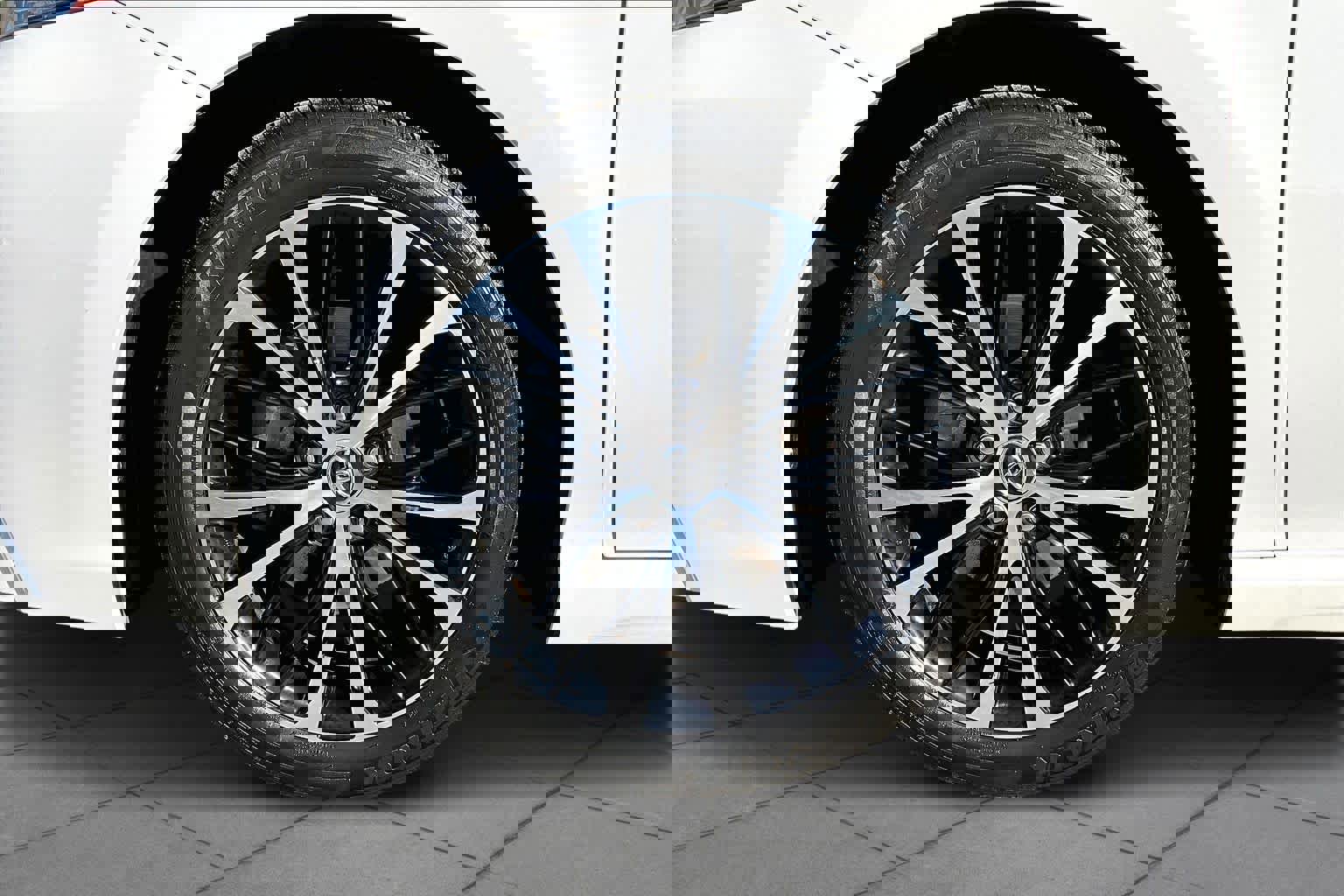 Used 2020 Toyota Camry SE image 10