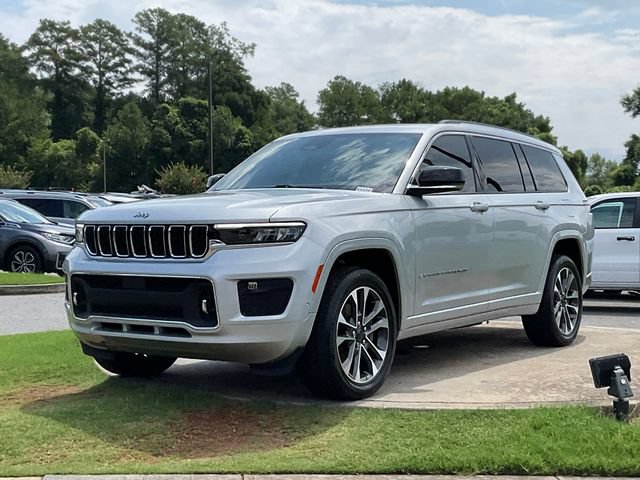 Used 2023 Jeep Grand Cherokee L Overland RWD image 3