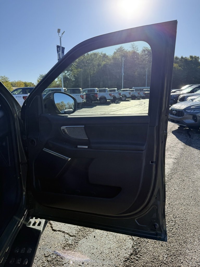 New 2025 Ford Expedition Tremor image 21