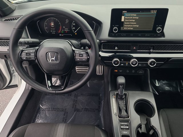 Used 2025 Honda Civic Sport image 15