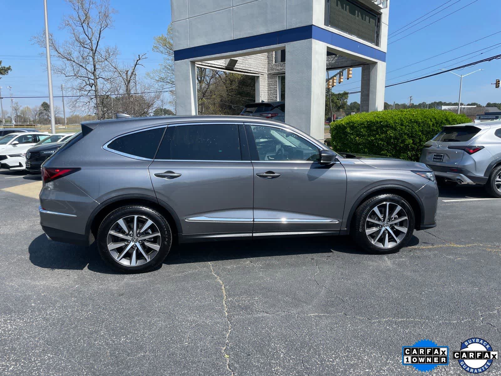 Certified 2025 Acura MDX FWD w/ Technology Package image 6