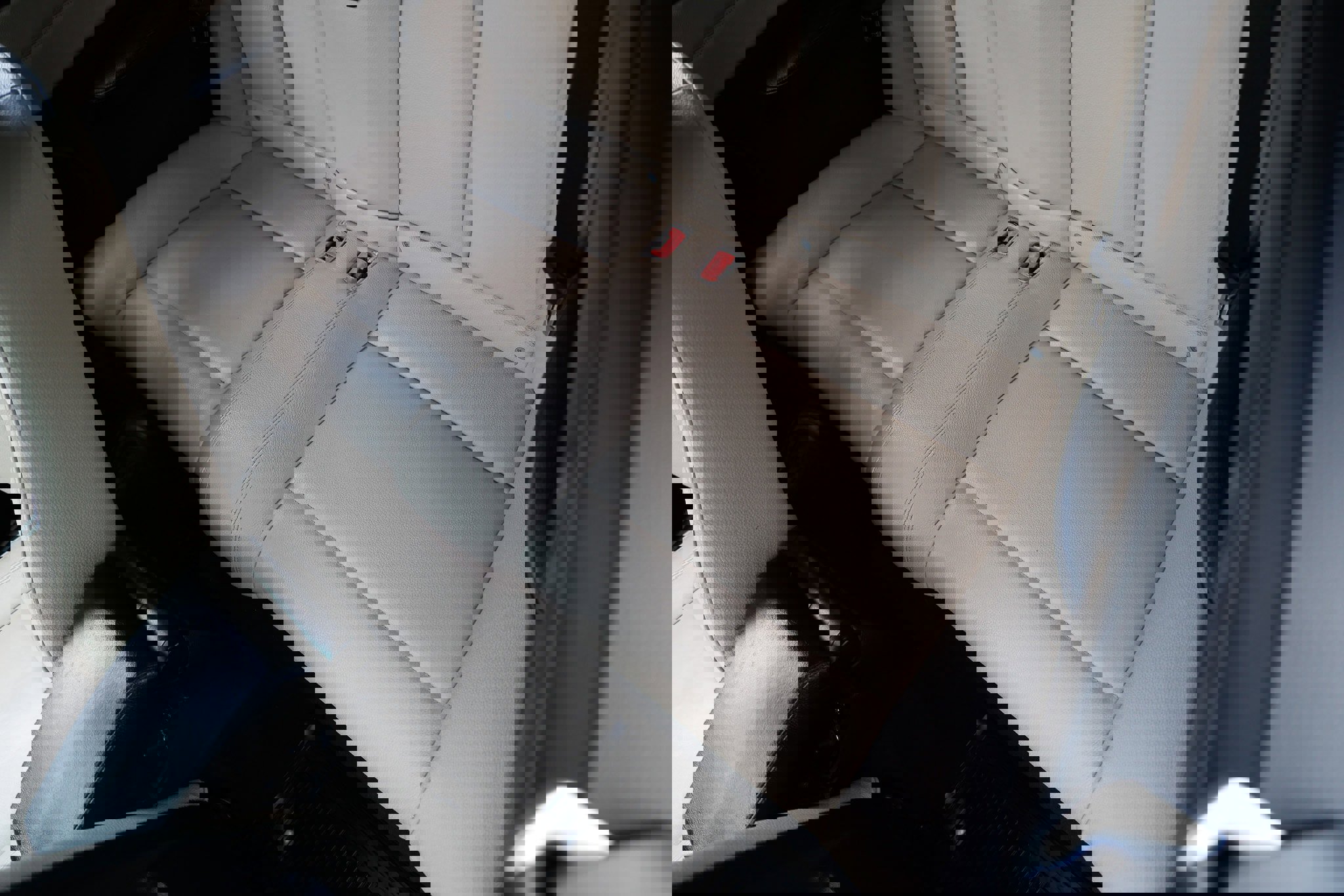 Used 2012 BMW 135i Convertible w/ Premium Pkg RWD image 14