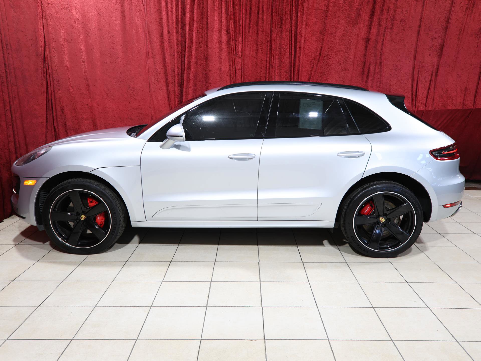 Used 2015 Porsche Macan Turbo AWD/4WD image 4