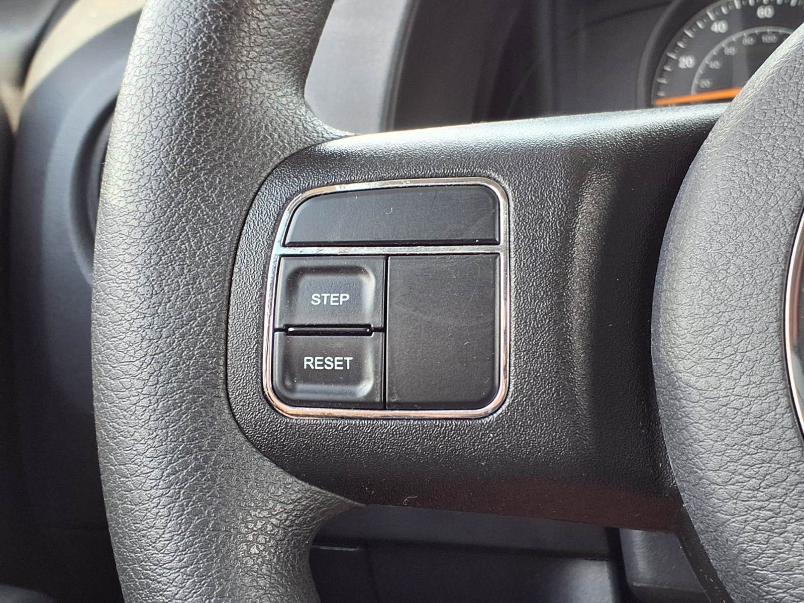 Used 2015 Jeep Patriot Sport FWD image 13