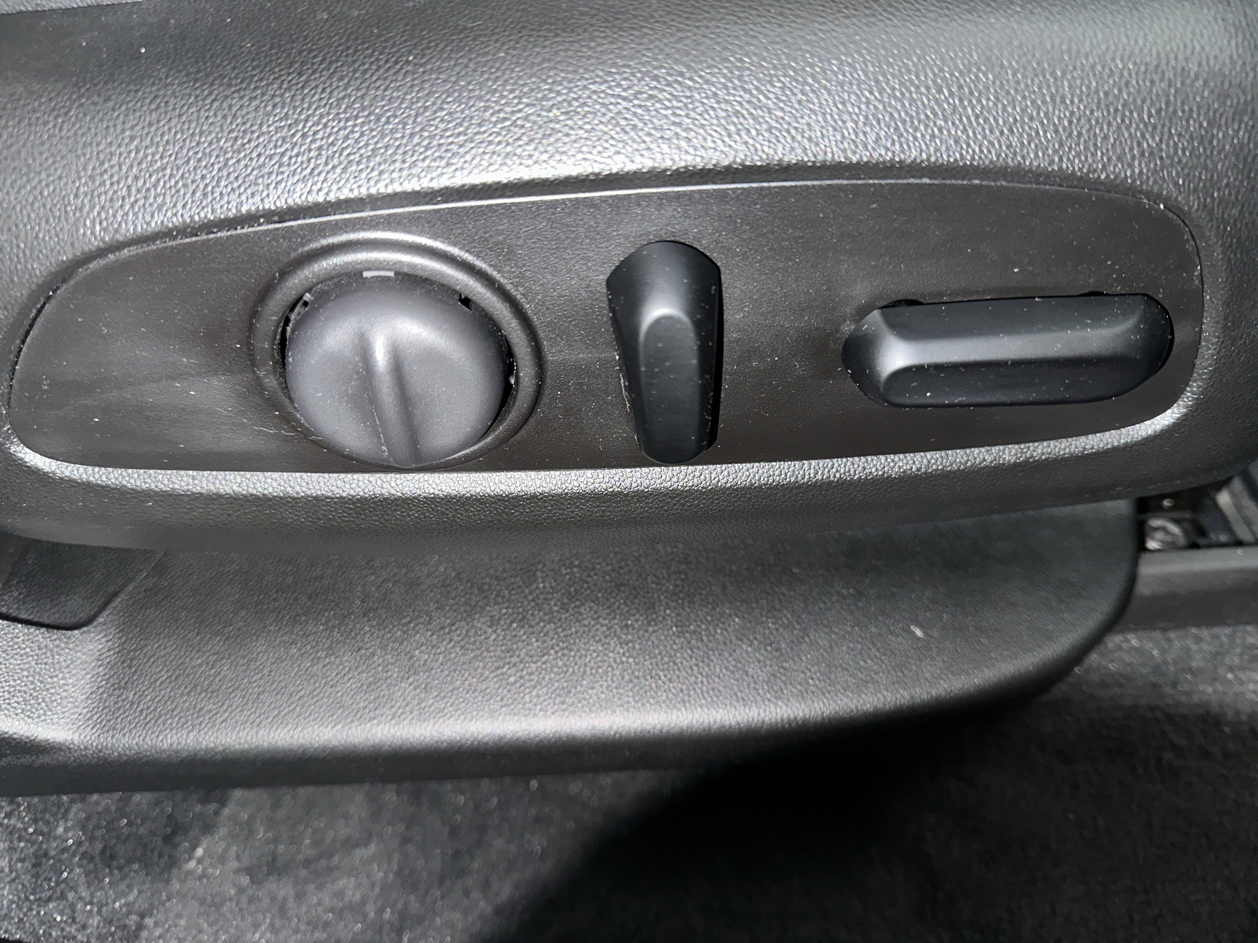 Used 2020 Chevrolet Traverse High Country image 28