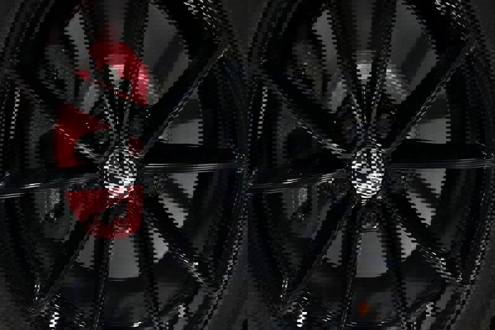 Used 2024 Volkswagen Jetta GLI 40th Anniversary Edition image 11